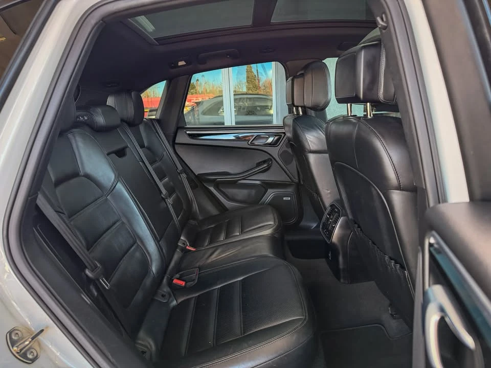 2018 Porsche Macan S - Image 17 of 20