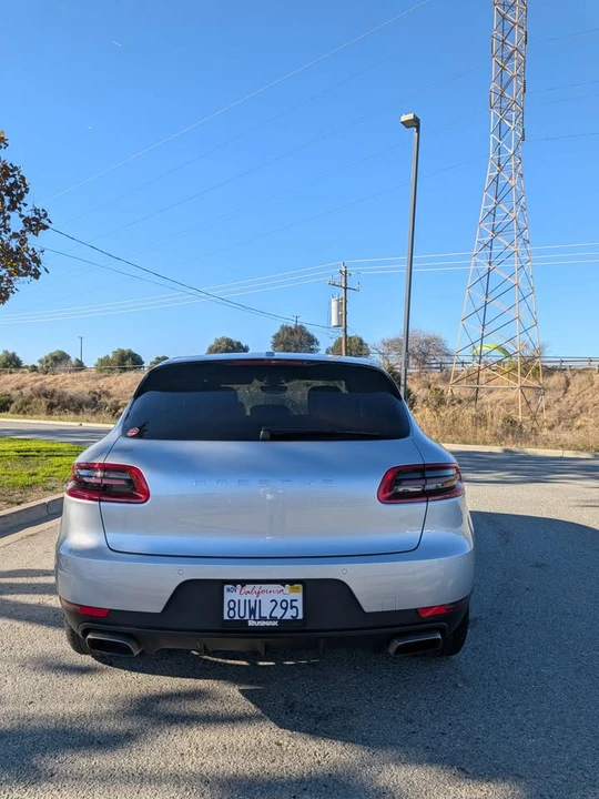 2018 Porsche Macan - Image 17 of 17