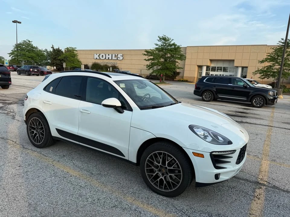 2018 Porsche Macan - Image 6 of 15