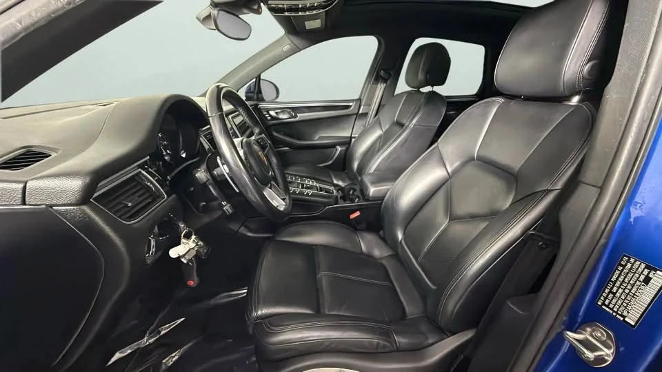 2018 Porsche Macan - Image 18 of 20