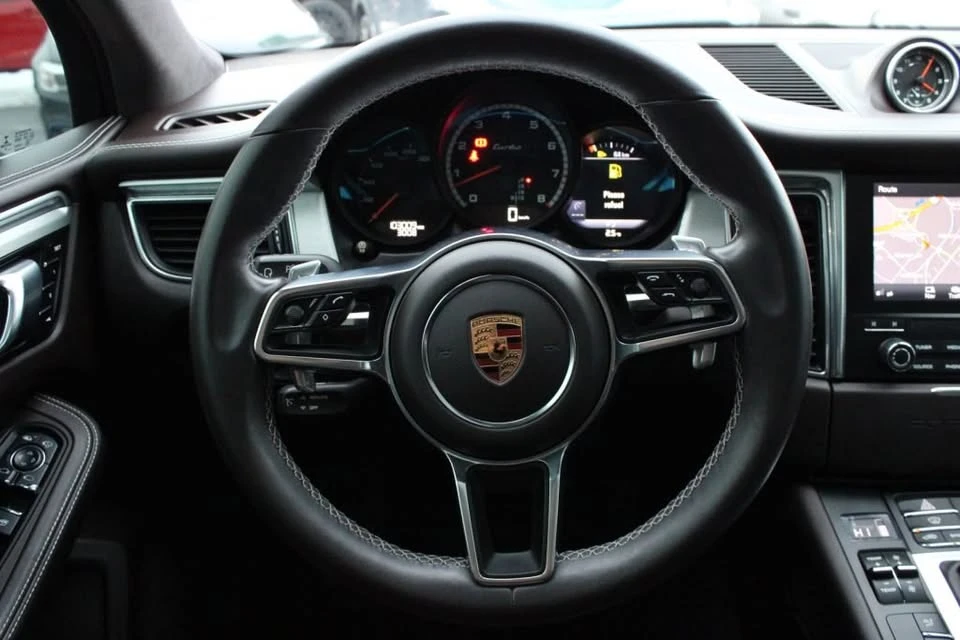 2018 Porsche Macan - Image 8 of 20