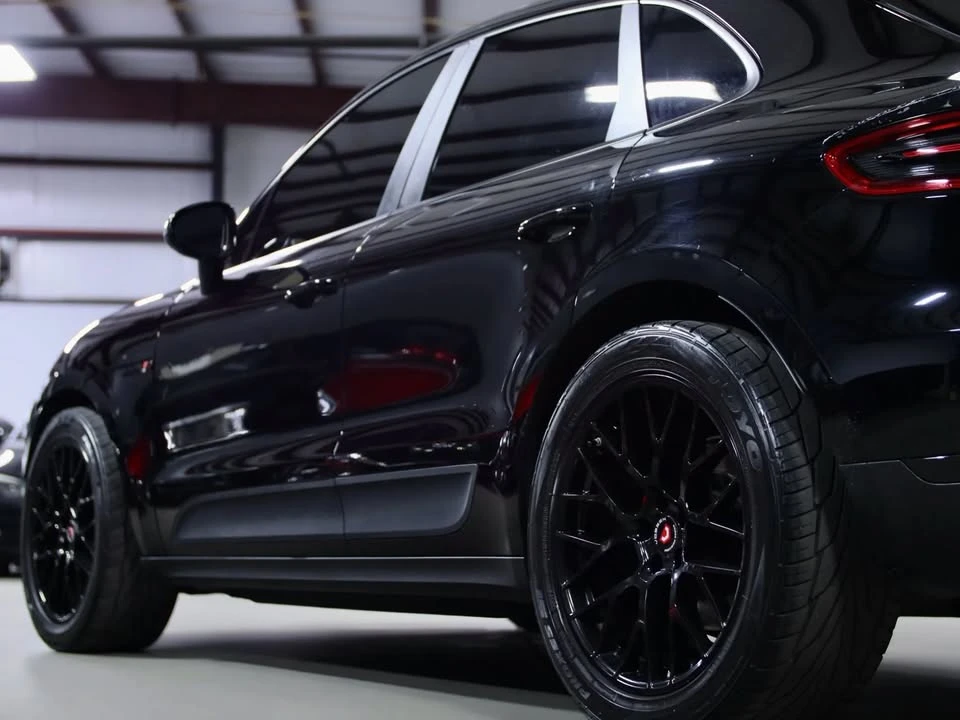2018 Porsche Macan - Image 16 of 20