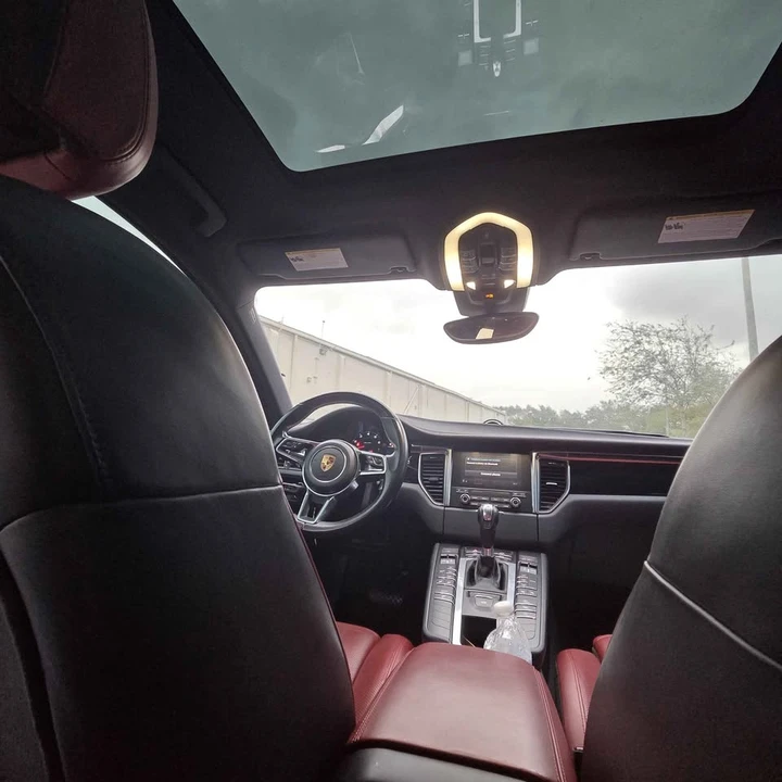 2018 Porsche Macan S - Image 15 of 18