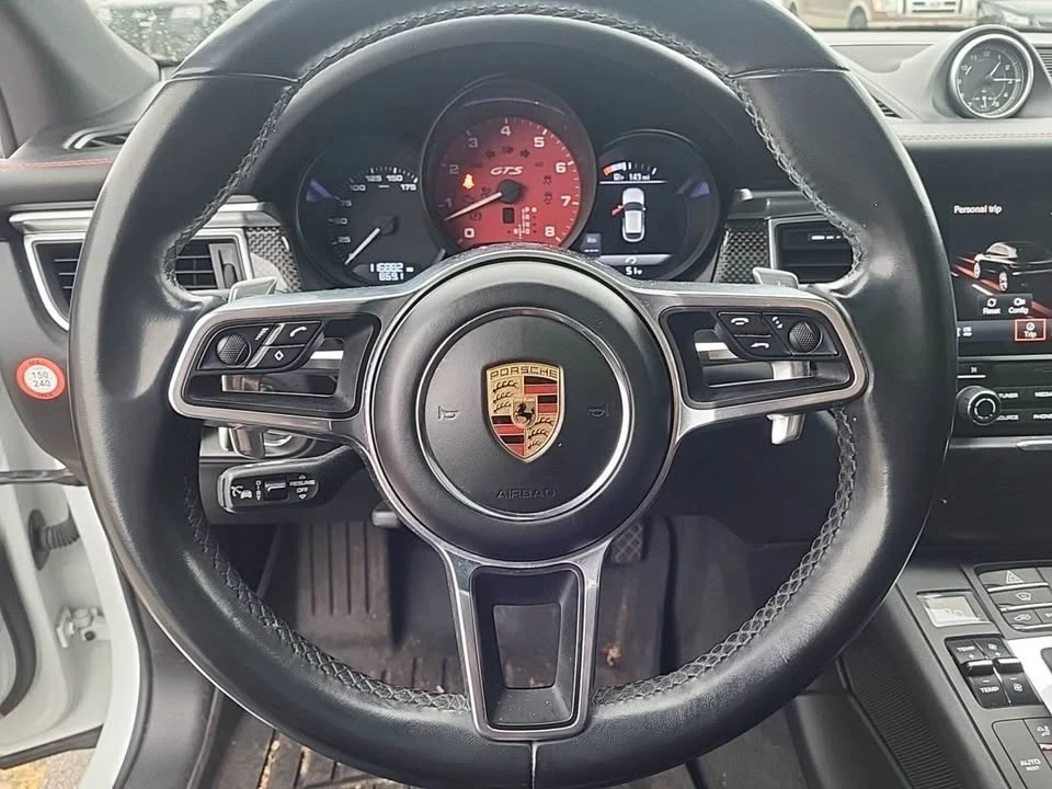 2018 Porsche Macan - Image 15 of 16
