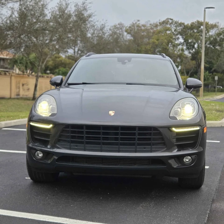 2018 Porsche Macan S - Image 2 of 18