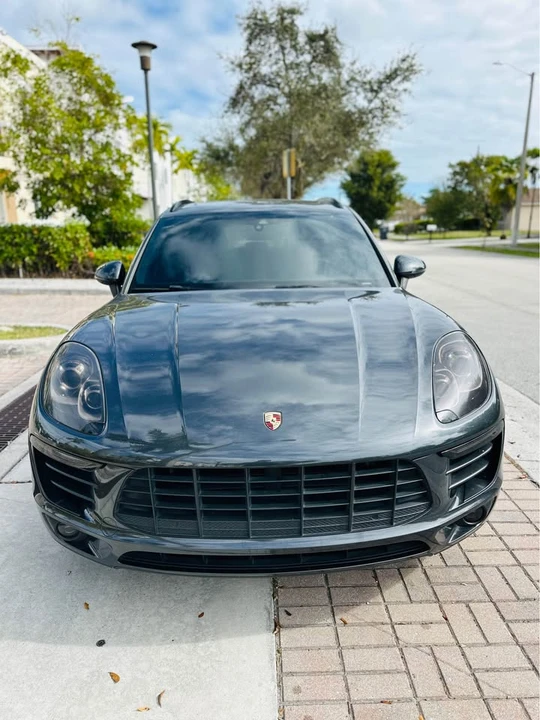 2018 Porsche Macan - Image 2 of 15
