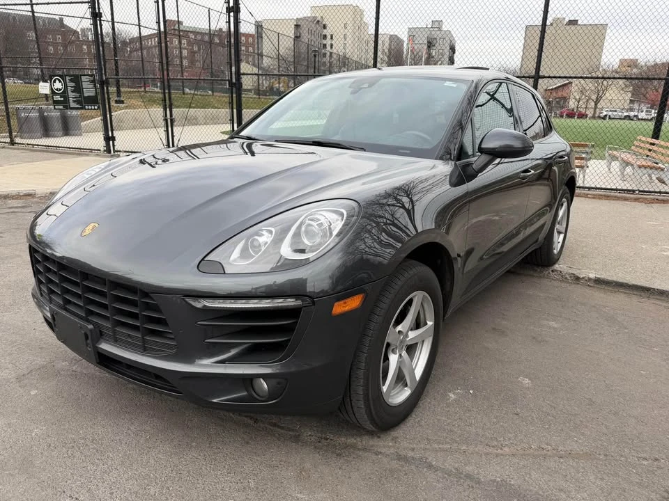 2018 Porsche Macan - Image 6 of 10
