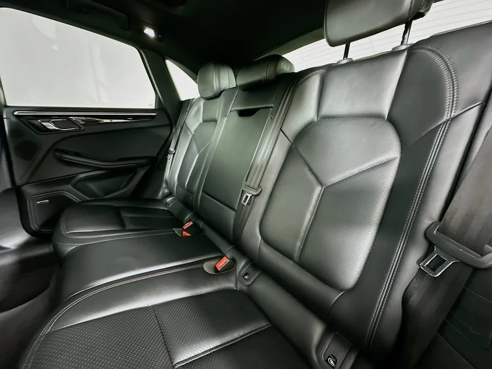 2018 Porsche Macan S - Image 13 of 18