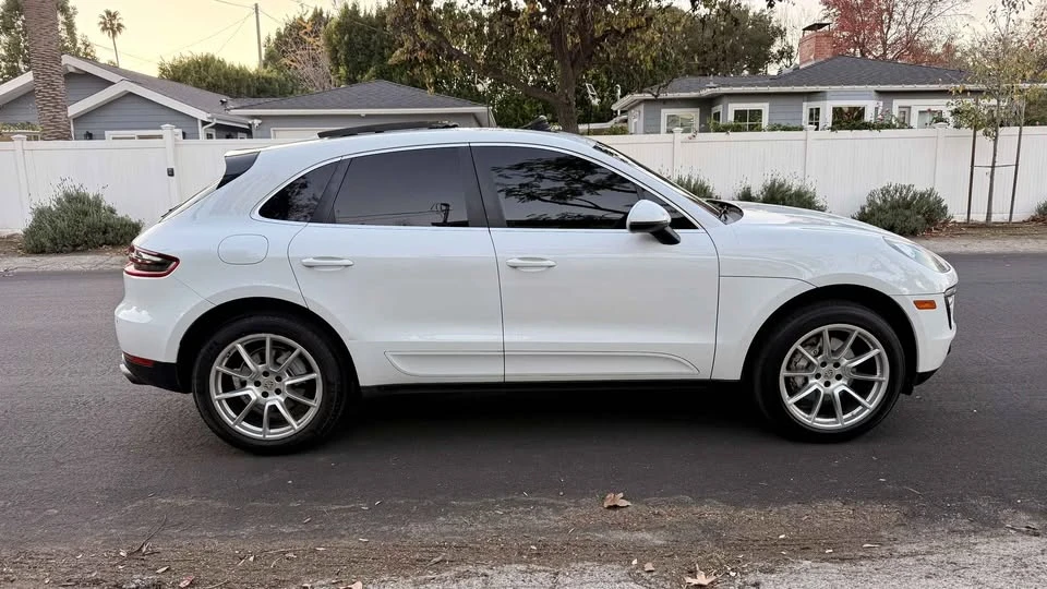 2018 Porsche Macan - Image 8 of 20
