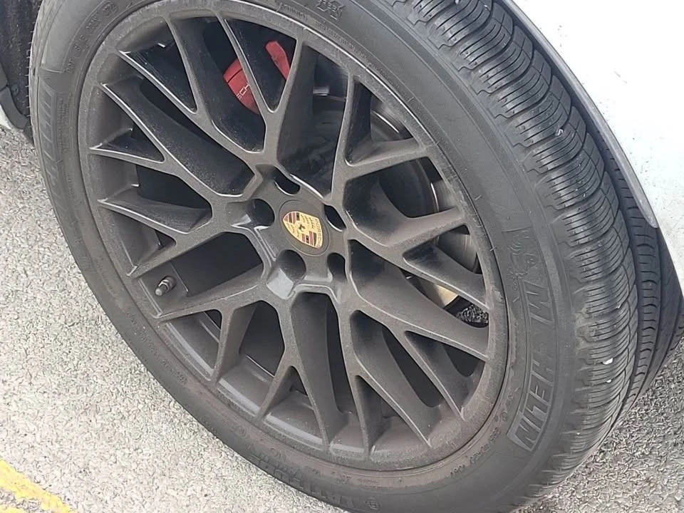 2018 Porsche Macan - Image 8 of 16