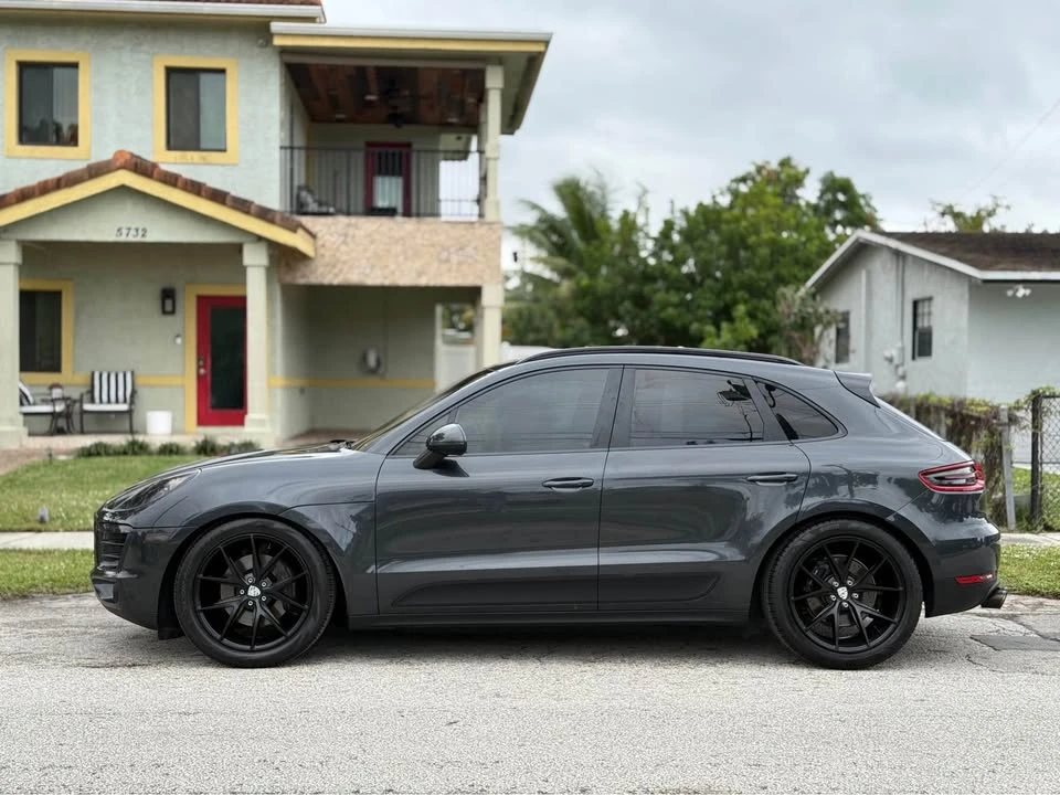2018 Porsche Macan - Image 2 of 20