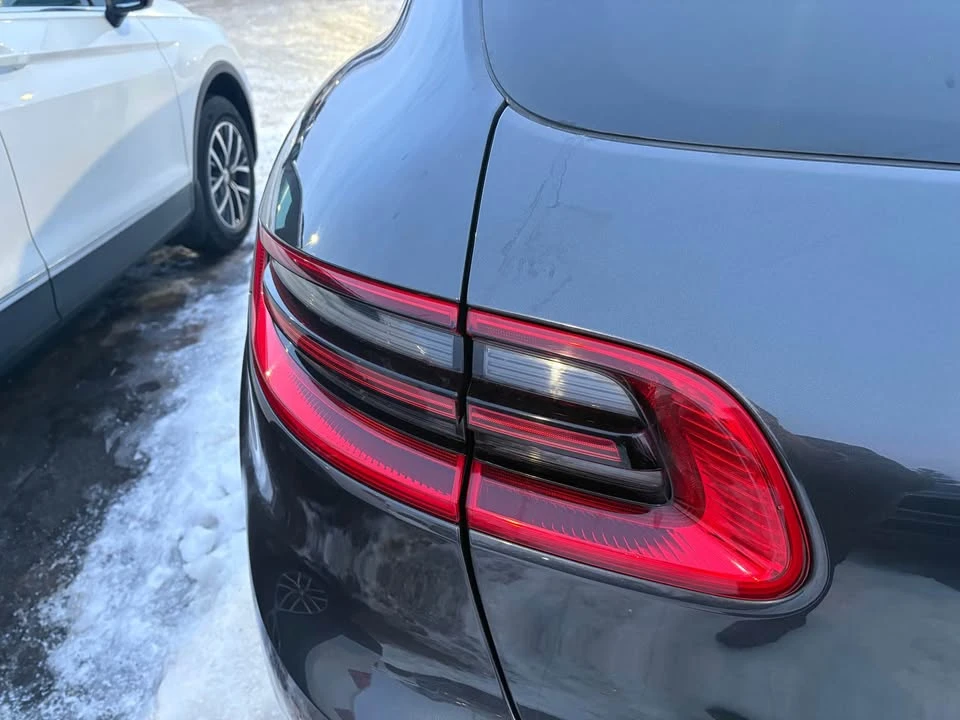 2018 Porsche Macan - Image 7 of 14