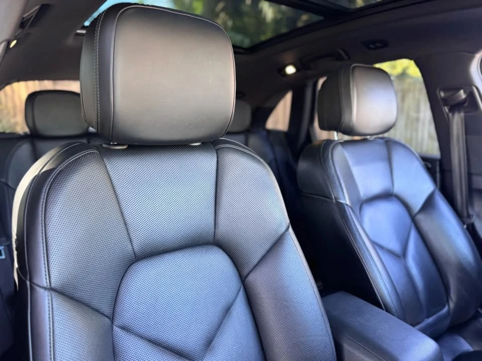 2018 Porsche Macan - Image 10 of 13