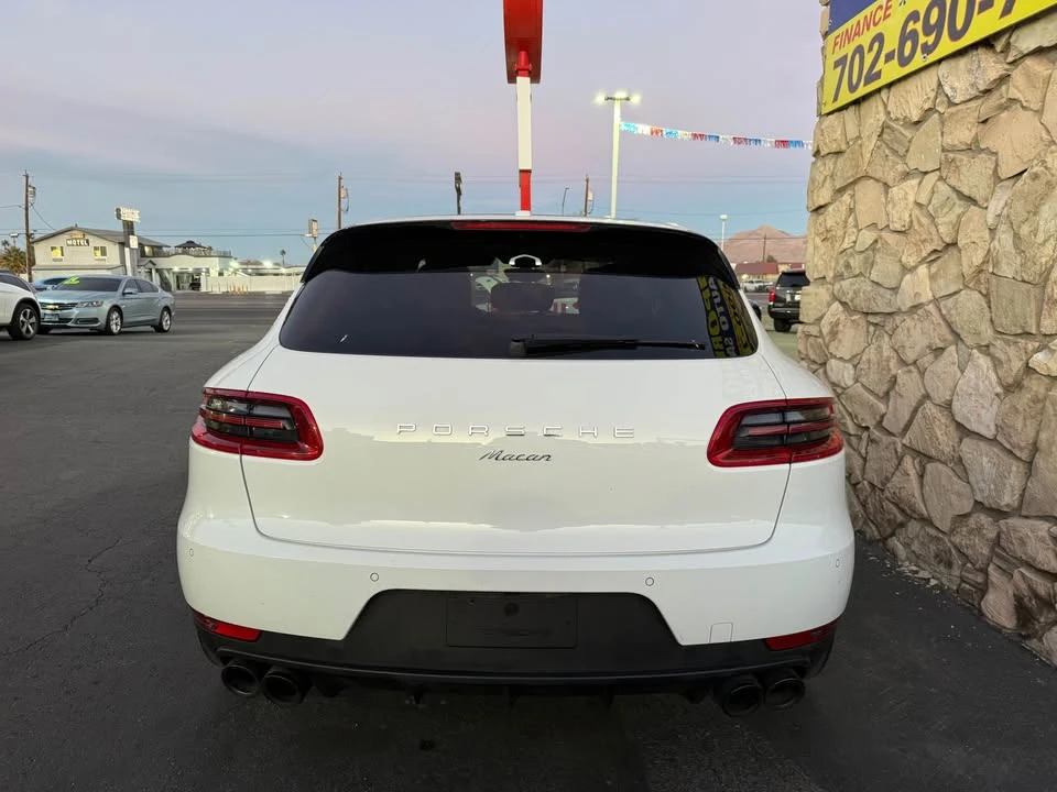 2018 Porsche Macan - Image 6 of 17