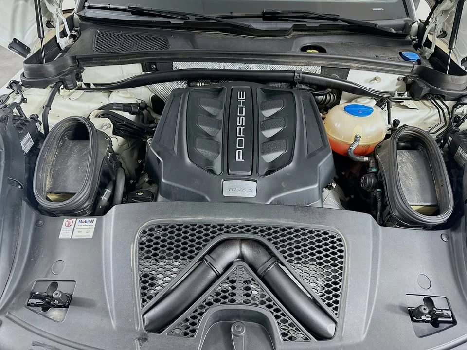 2018 Porsche Macan S - Image 7 of 18