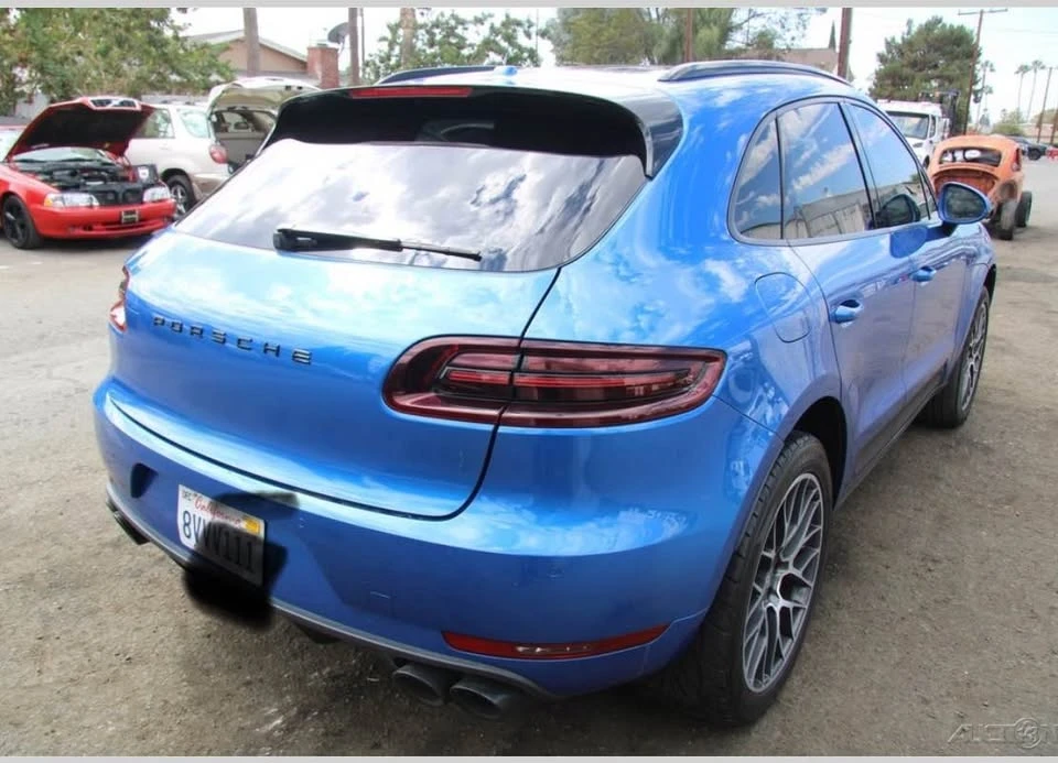 2018 Porsche Macan - Image 9 of 10