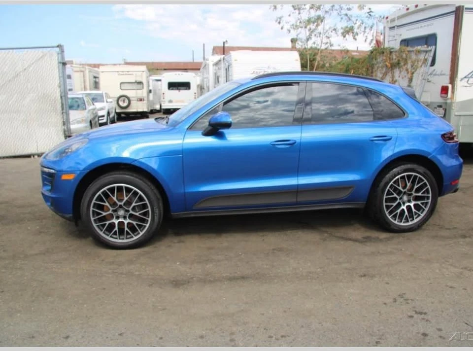 2018 Porsche Macan - Image 4 of 10