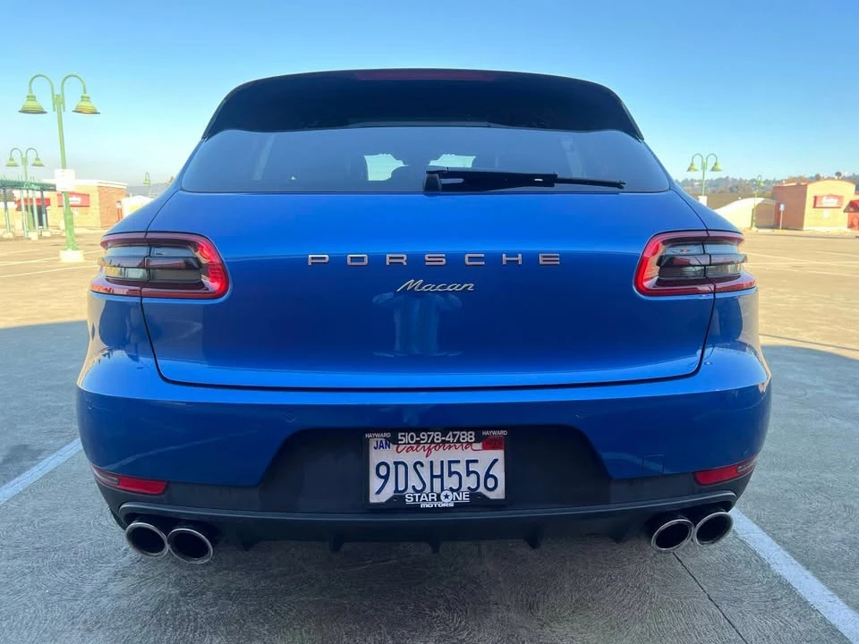 2018 Porsche Macan - Image 9 of 20