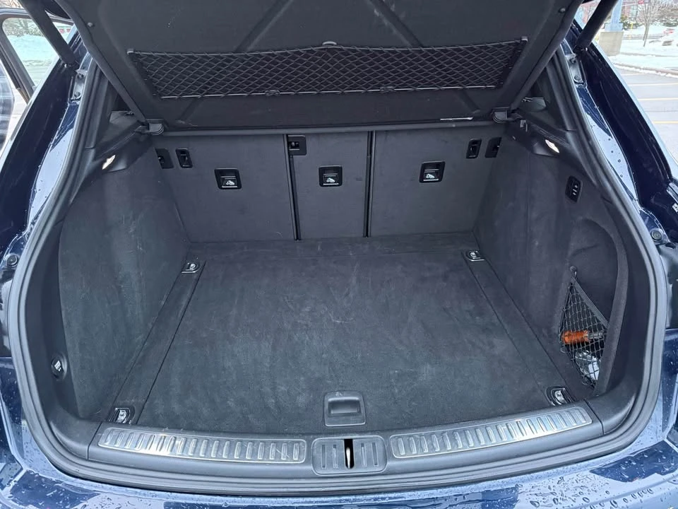 2018 Porsche Macan - Image 17 of 19