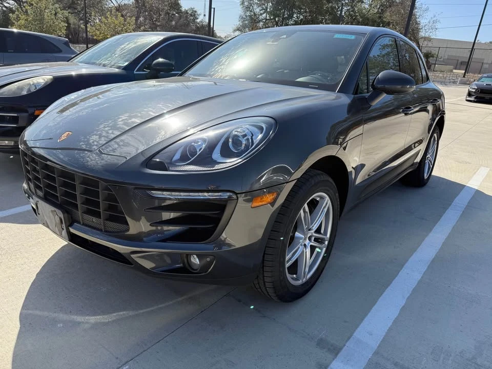 2018 Porsche Macan - Image 2 of 6