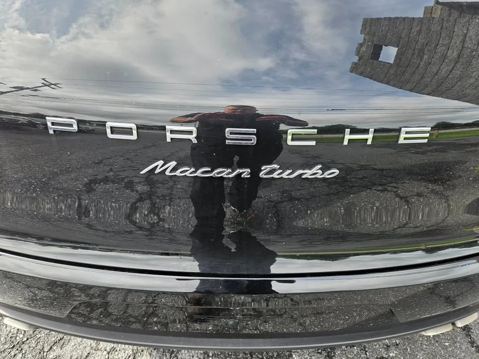 2018 Porsche Macan Turbo - Image 2 of 20