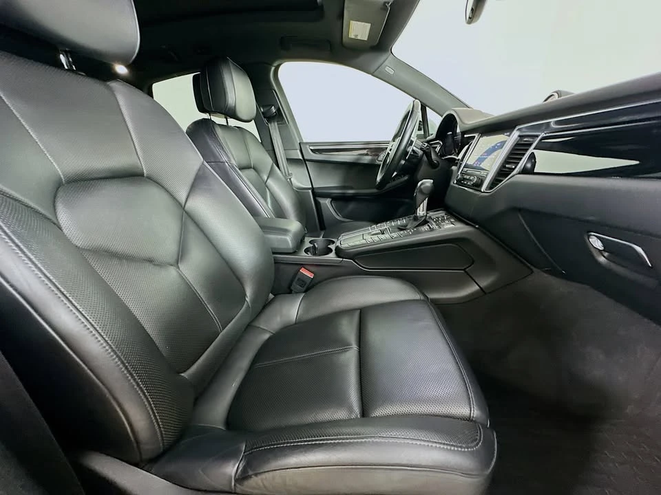 2018 Porsche Macan S - Image 15 of 18