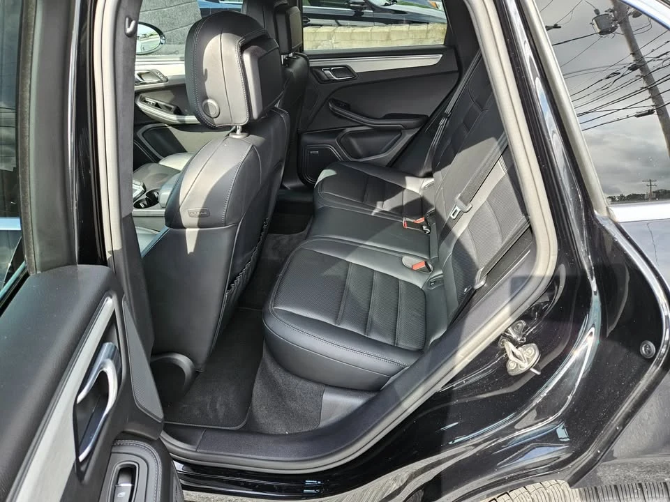 2018 Porsche Macan Turbo - Image 14 of 20
