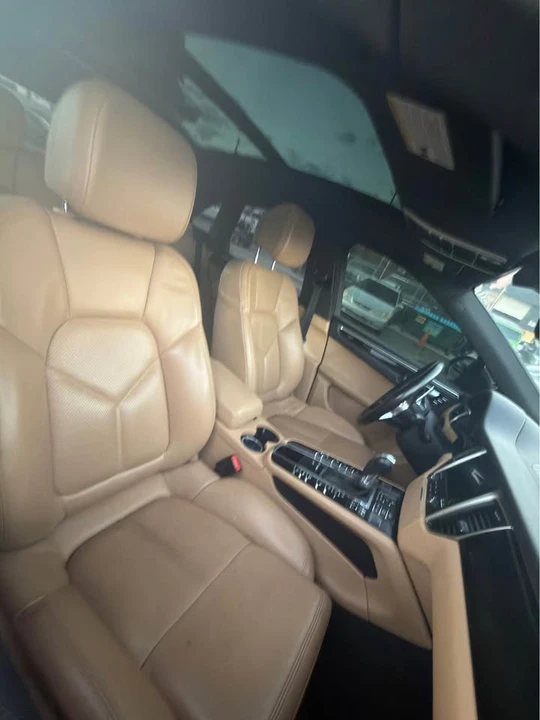 2018 Porsche Macan - Image 6 of 11