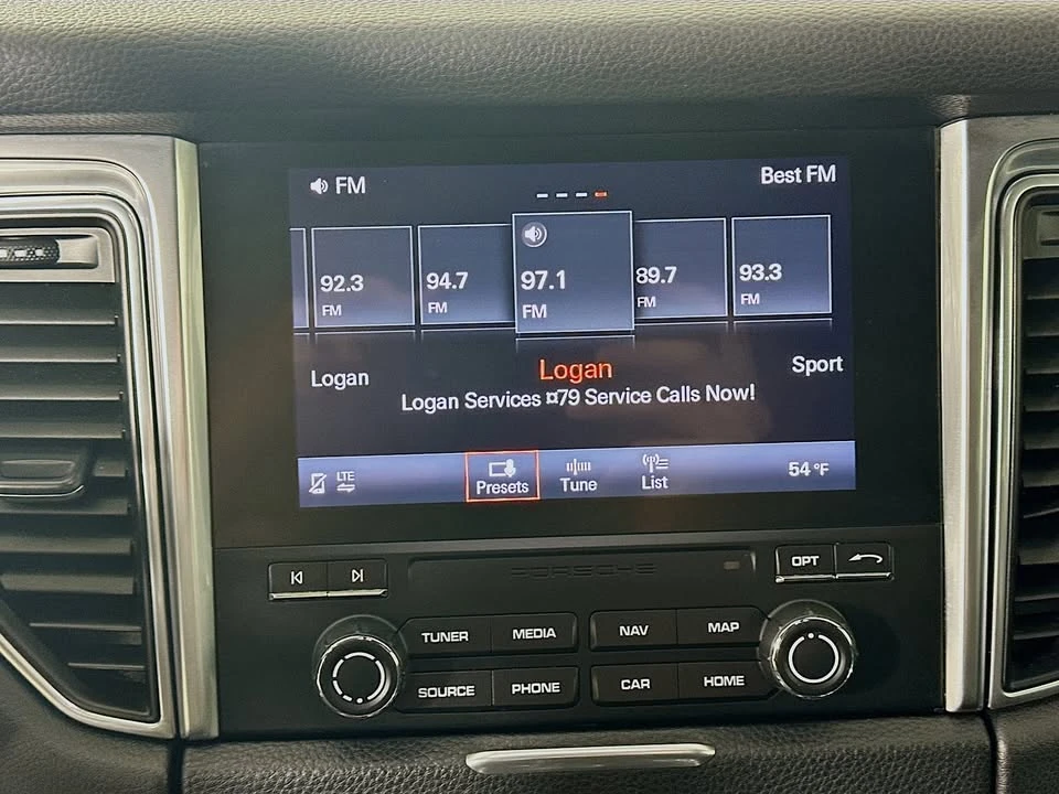 2018 Porsche Macan S - Image 10 of 18