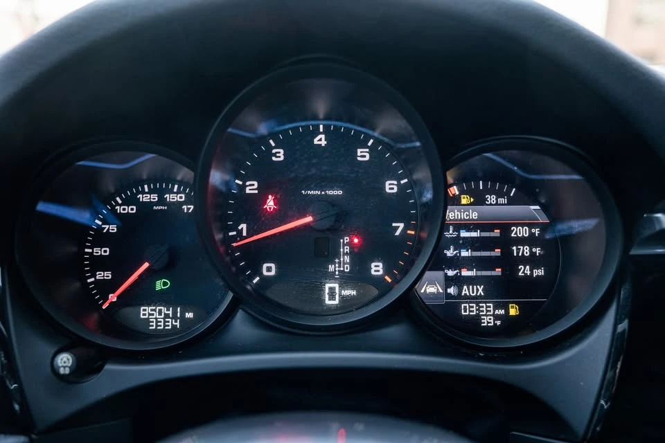 2018 Porsche Macan - Image 6 of 9