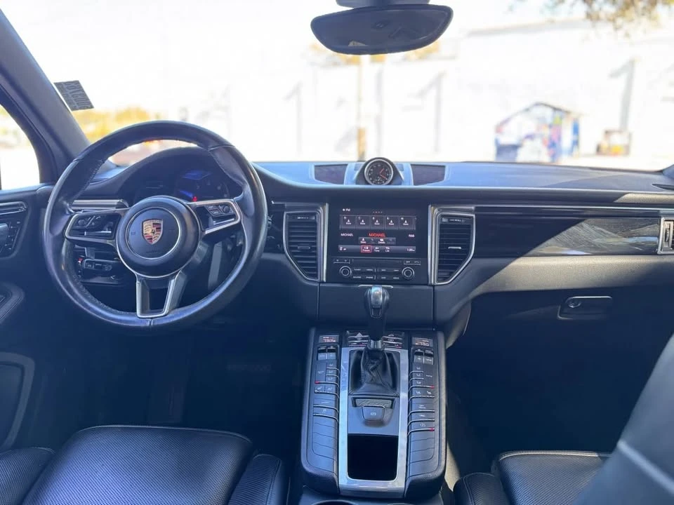 2018 Porsche Macan - Image 9 of 13