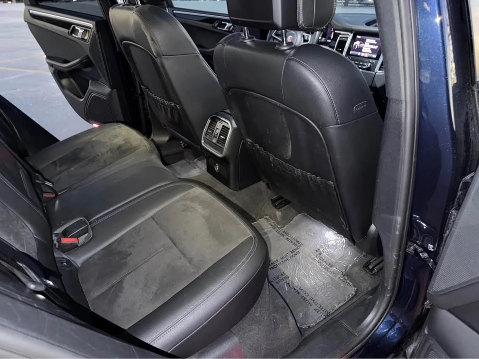 2018 Porsche Macan - Image 11 of 16