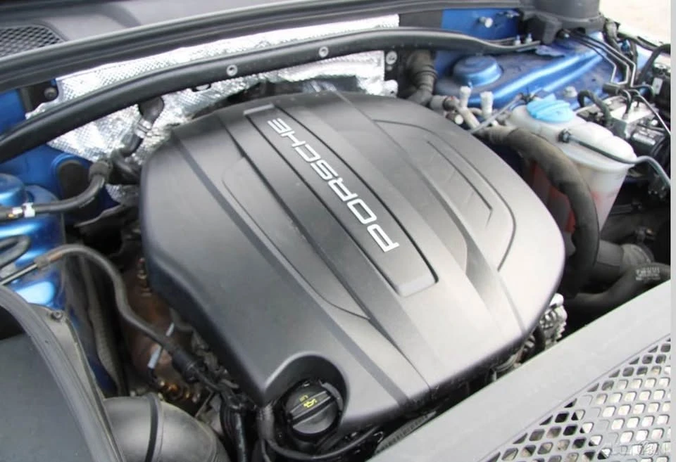 2018 Porsche Macan - Image 10 of 10