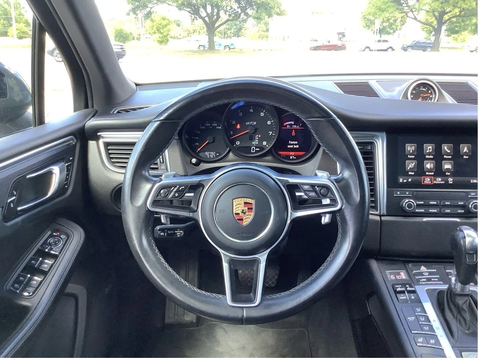 2018 Porsche Macan - Image 18 of 20
