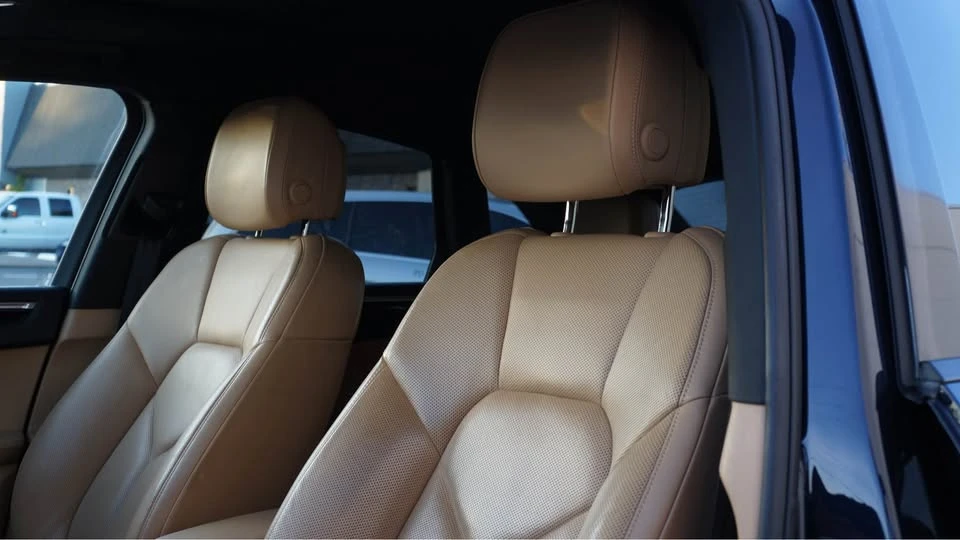 2018 Porsche Macan - Image 10 of 20