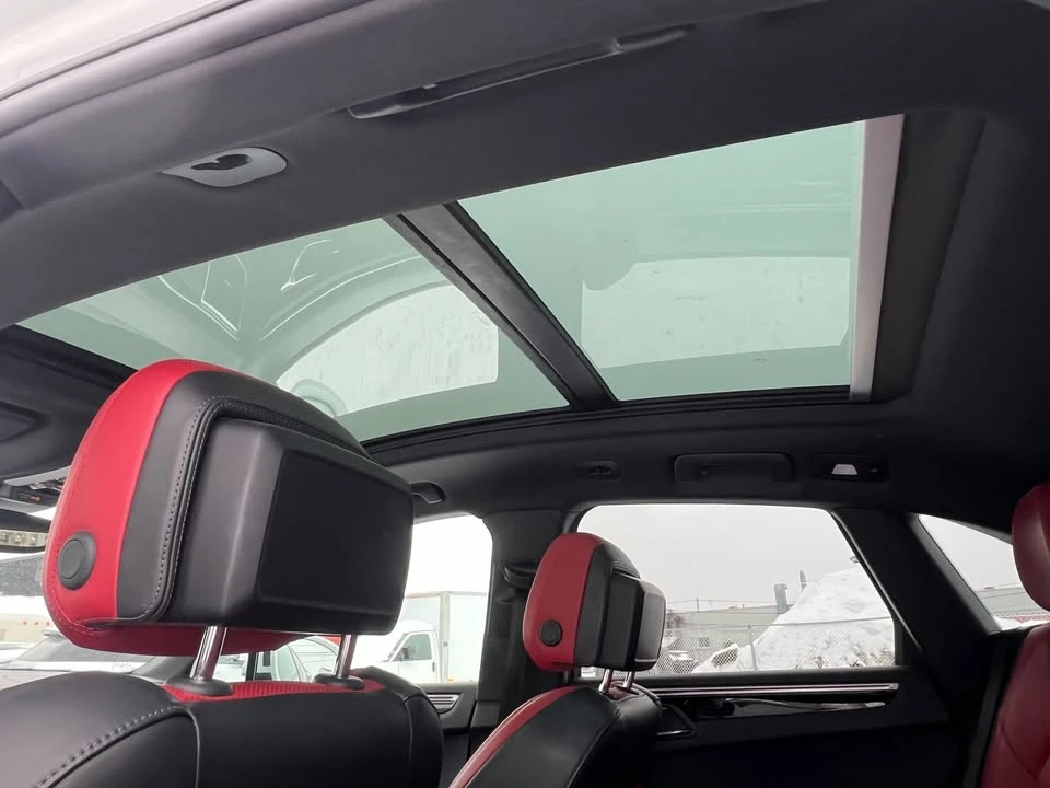 2018 Porsche Macan - Image 16 of 19
