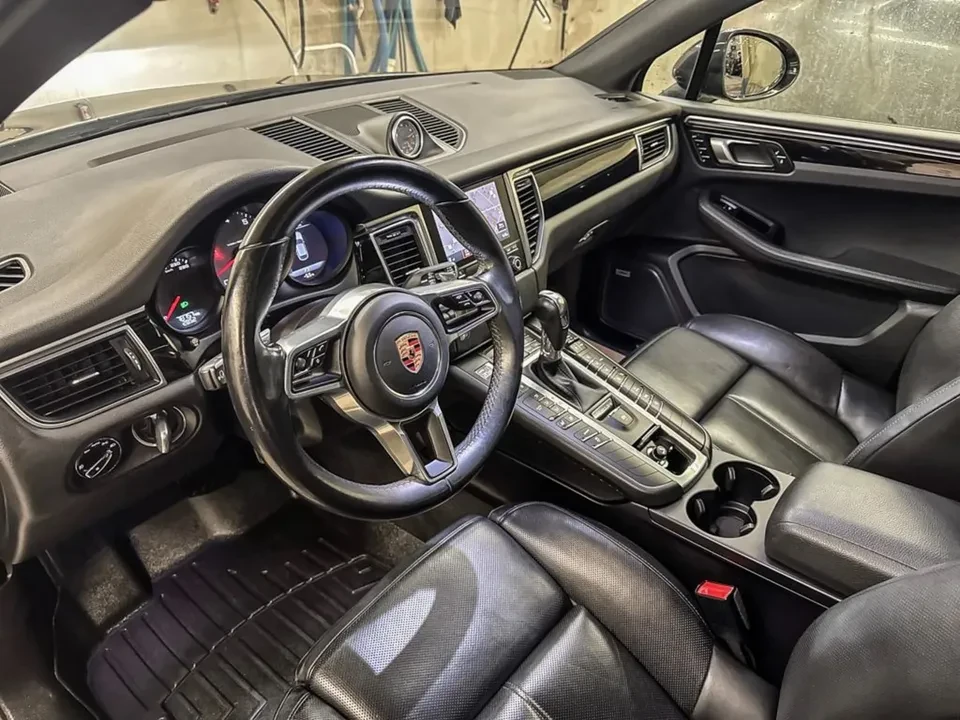 2018 Porsche Macan - Image 6 of 14