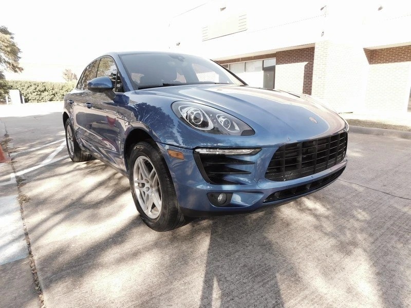 2018 Porsche Macan - Image 2 of 17