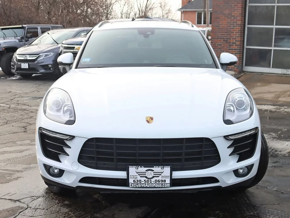 2018 Porsche Macan - Image 2 of 20