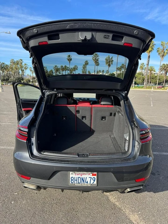 2018 Porsche Macan - Image 4 of 8