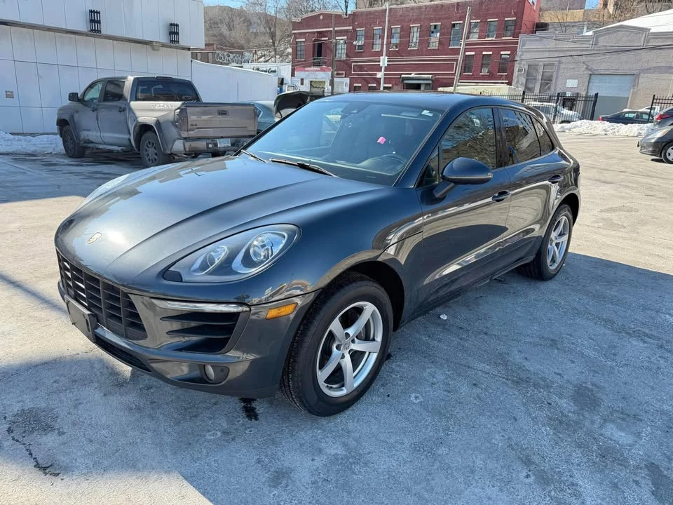 2018 Porsche Macan - Image 2 of 19