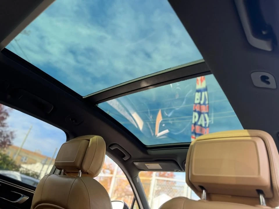 2018 Porsche Macan - Image 13 of 17