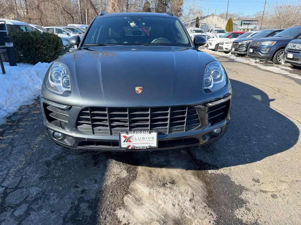 2018 Porsche Macan - Image 10 of 19