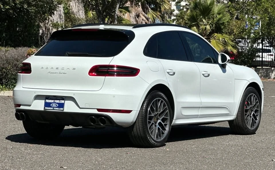 2018 Porsche Macan Turbo - Image 7 of 11