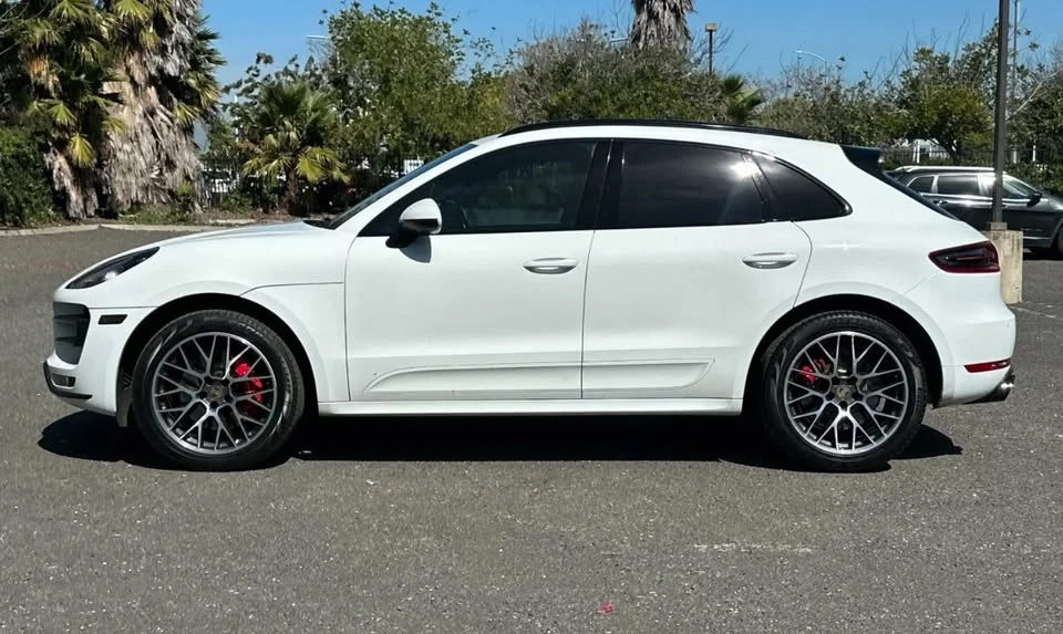 2018 Porsche Macan Turbo - Image 8 of 11