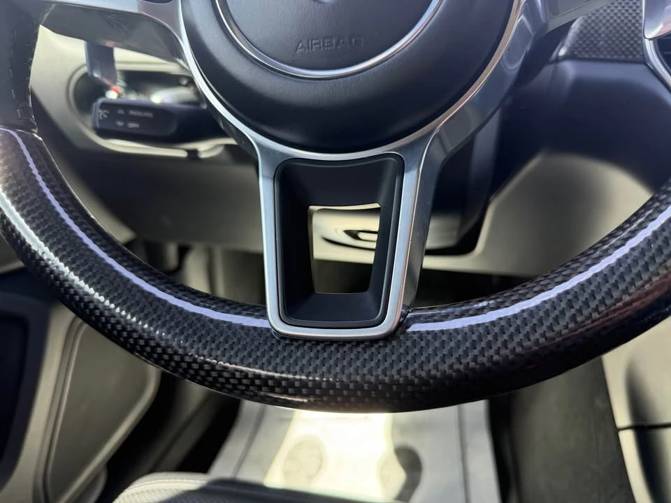 2018 Porsche Macan Turbo - Image 12 of 13