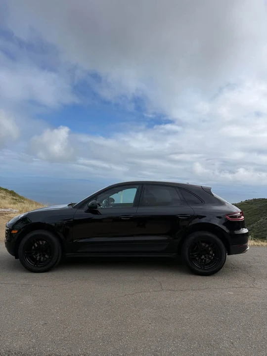 2018 Porsche Cayman - Image 3 of 10