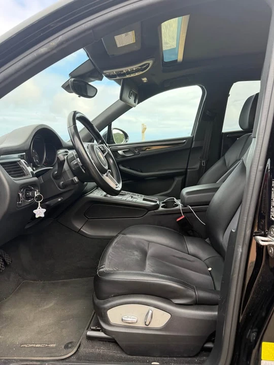 2018 Porsche Cayman - Image 10 of 10