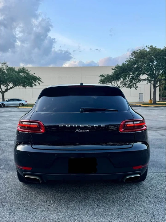2018 Porsche Macan - Image 5 of 14