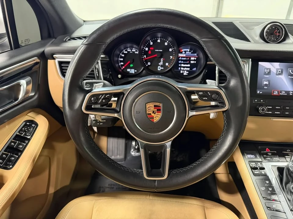 2018 Porsche Macan - Image 14 of 20
